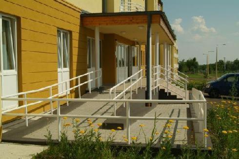 Karoly Robert Diakhotel Gyongyos Exterior photo